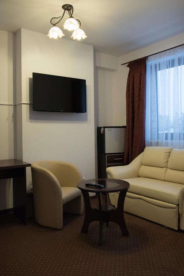Hotel Hensch Łódź Exteriör bild